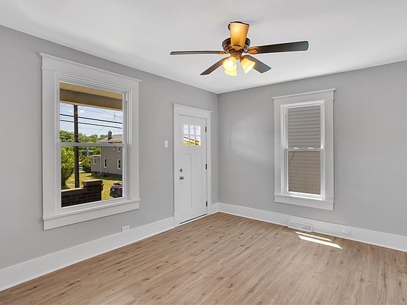 4th image of 3521 W 3rd Ave