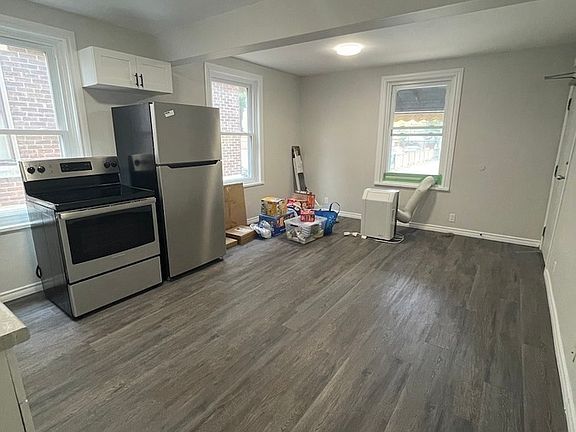 4th image of 143 McKay Ave Unit 2