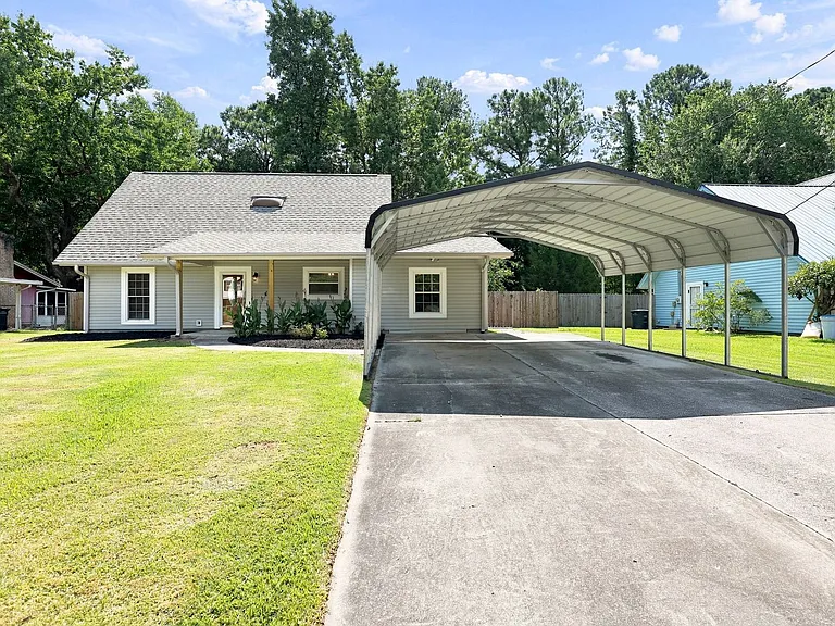 314 Linwood Dr — Photo 1