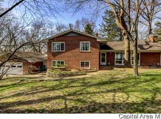 101 Linden Ln, Springfield, IL 62712