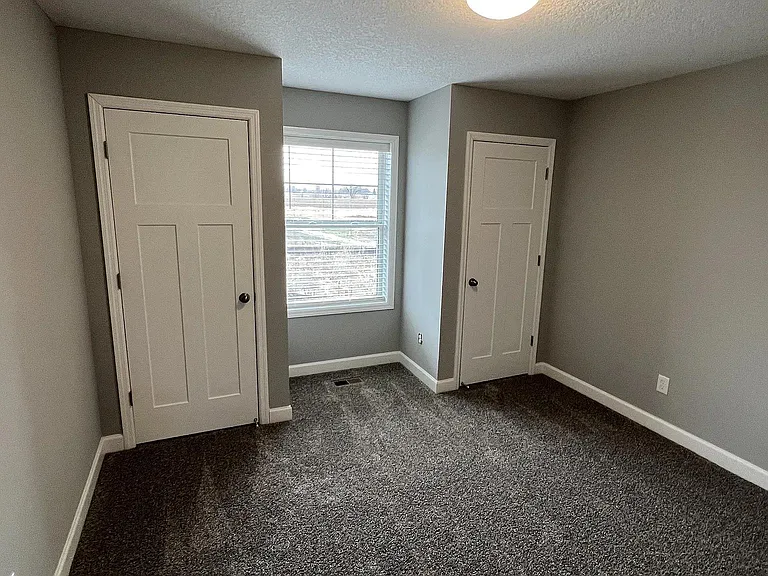 1015 Field Ct — Photo 11