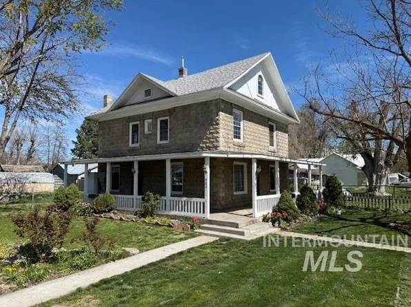 902 E Main St, Weiser, ID 83672