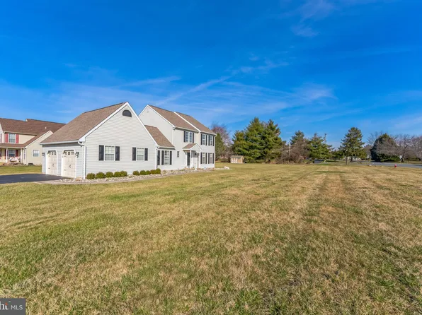 300 W Bradford Ct, Middletown, DE 19709