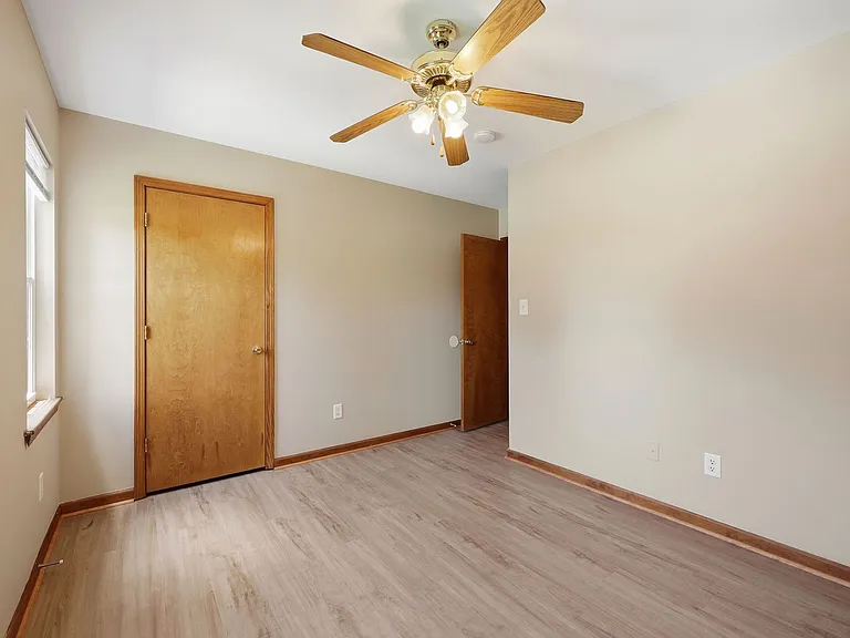 100 Pisgah Ct — Photo 10