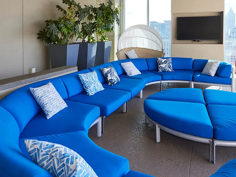 Poolside Lounge