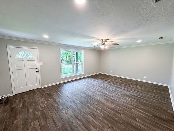 3rd image of 8942 Dakota Huse Ln
