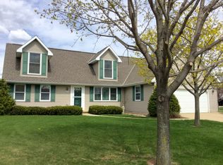 819 McCastlen St, Green Bay, WI 54301