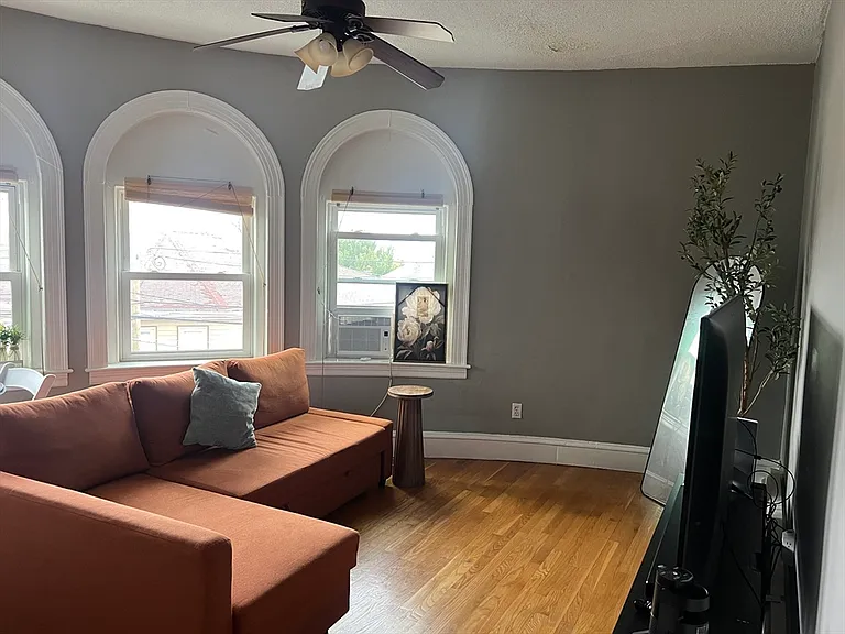 267 Washington Ave #5 — Photo 4
