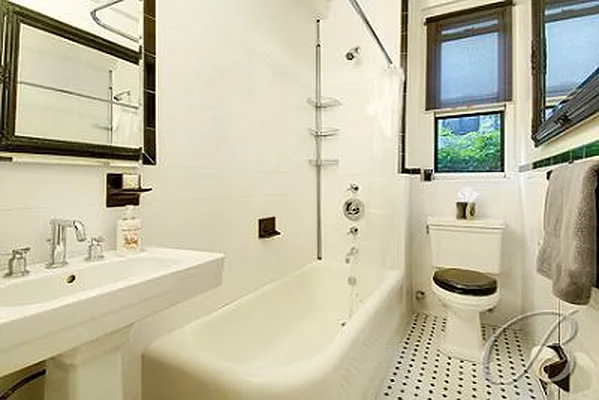 Sold by Bellmarc Realty | media 11