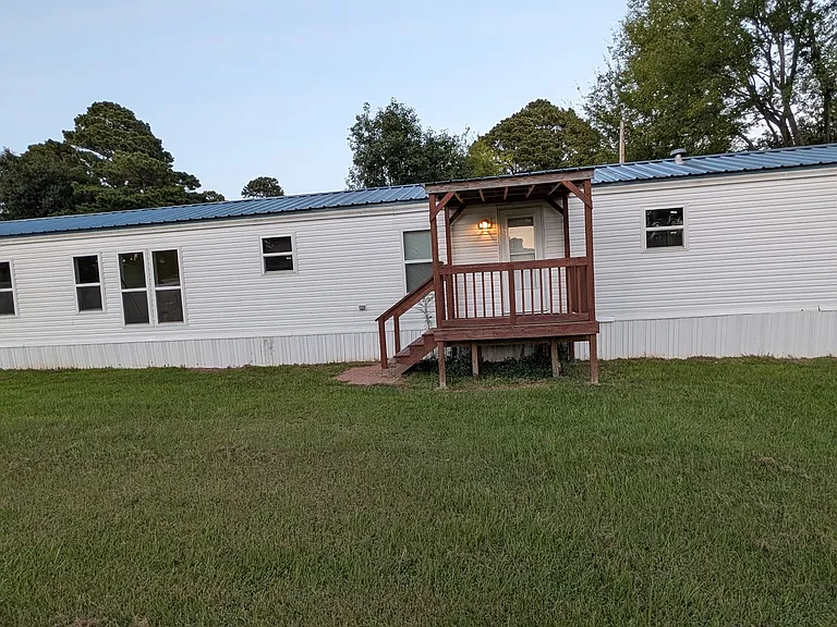 Redmon Rd — Photo 15