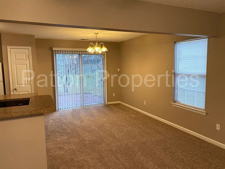 214 Elders Pond Dr — Photo 3