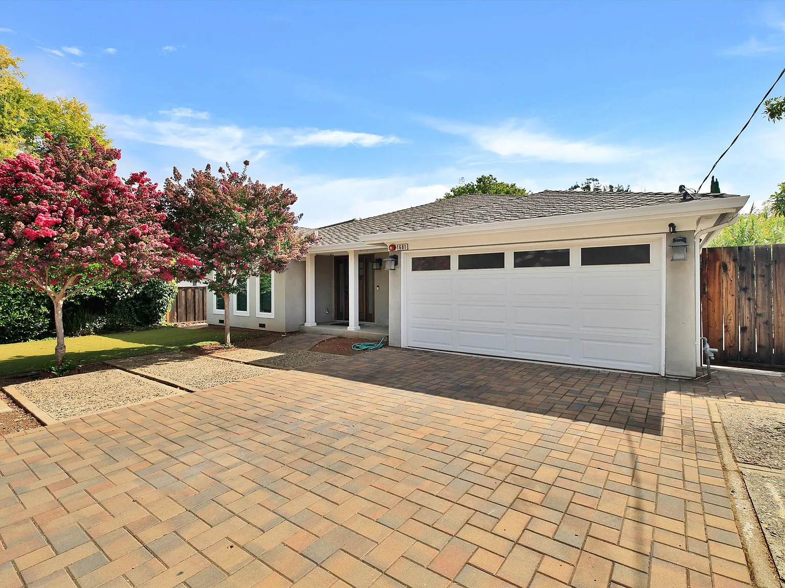 5 bed, 3410 sqft, $16,500 — Photo 3