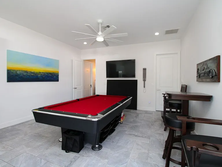 1555 Crayton Rd — Photo 32