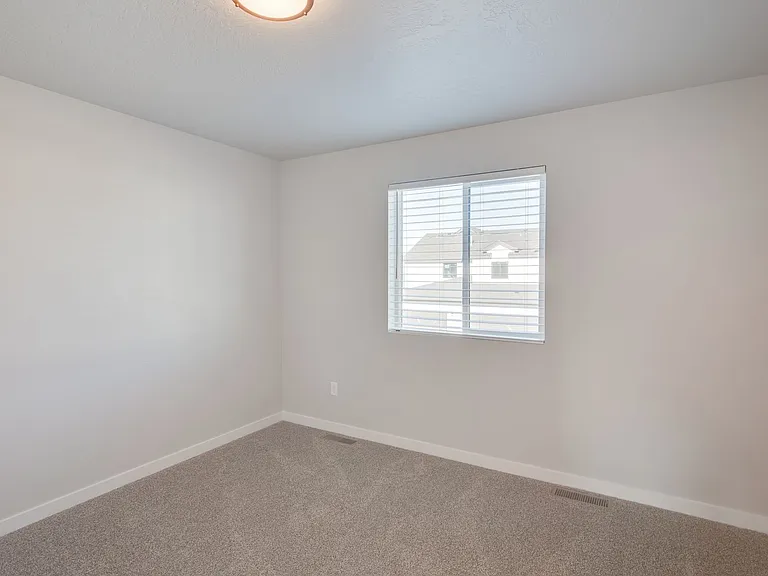 319 S Riggs Spring Ave — Photo 13