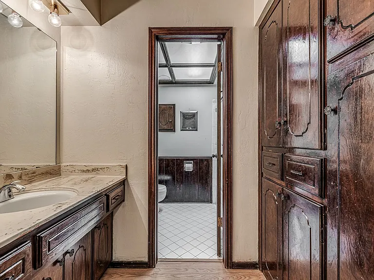 4132 NW 36th St — Photo 30