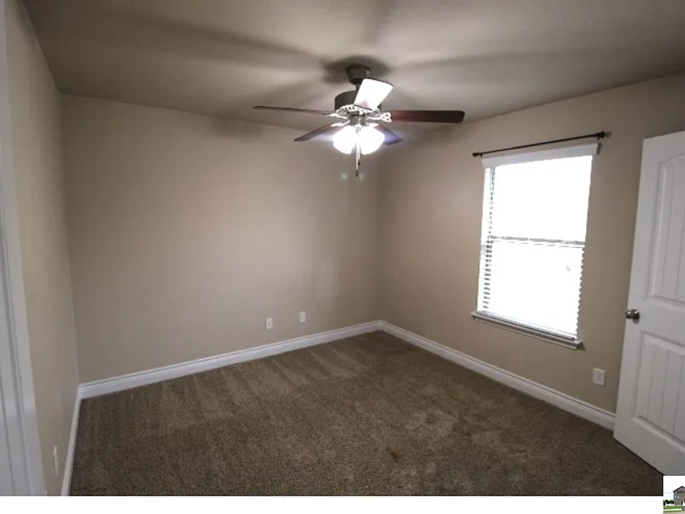 1128 Pheasant Cir — Photo 25