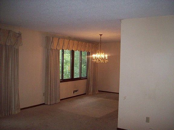 4th image of 7694 Morgan Ave N