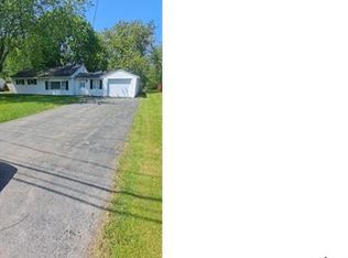 1266 State Rd, Webster, NY 14580