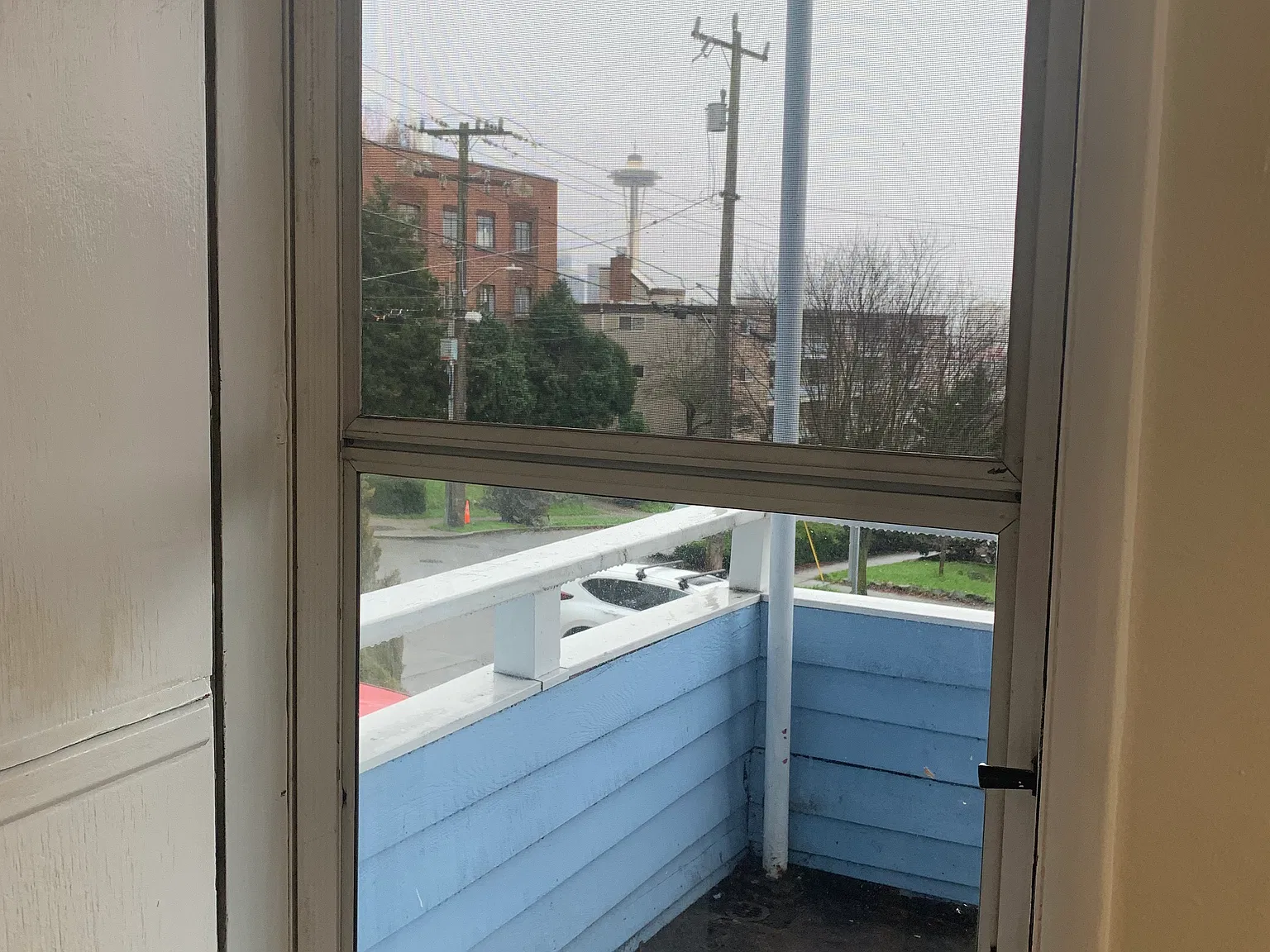 2 bed, 1000 sqft, $2,175 — Photo 2