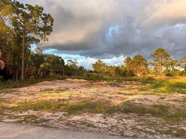2914 Elaine AVE N, LEHIGH ACRES, FL 33971