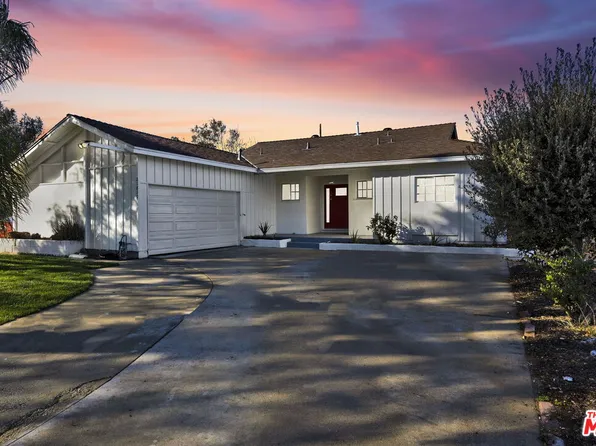 21819 Arminta St, Canoga Park, CA 91304