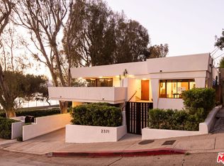 2371 Cove Ave, Los Angeles, CA 90039