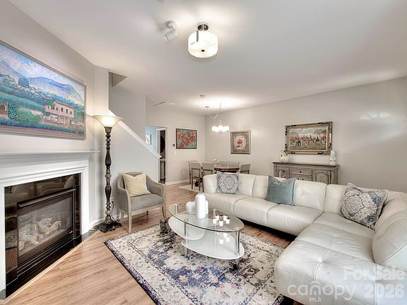 5th image of 2963 Little Stream Ct
