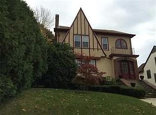 930 Pleasant St #1, Worcester, MA 01602