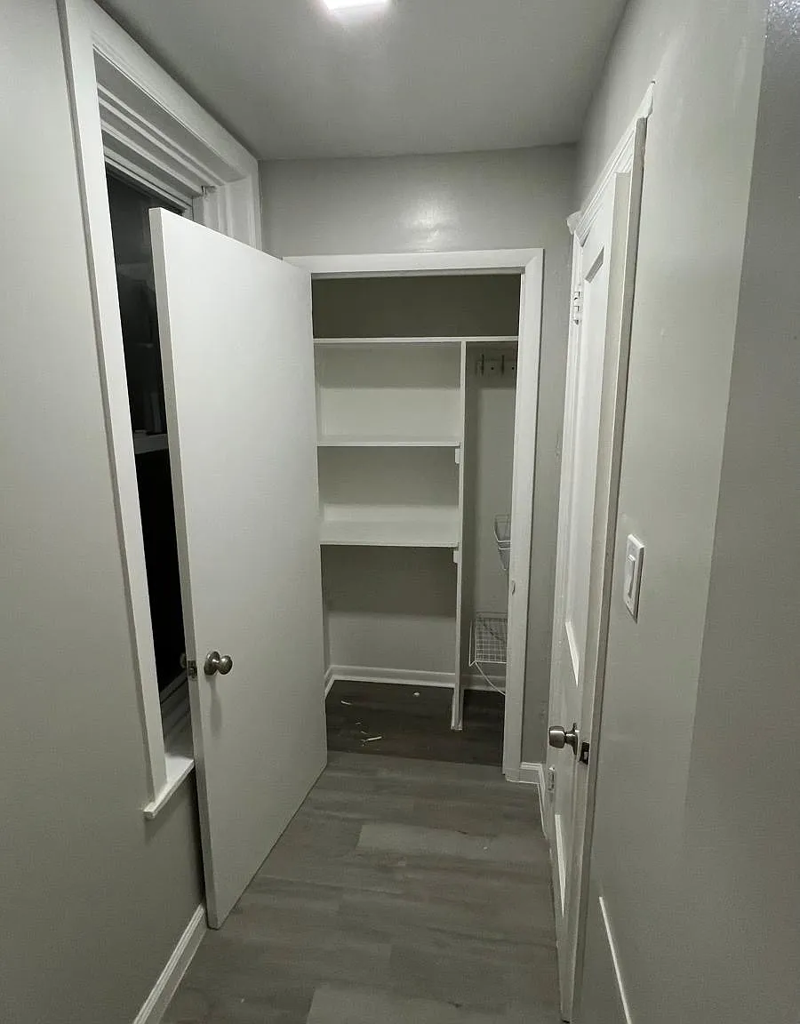 2 bed, 900 sqft, $1,200 — Photo 3