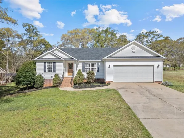 102 Leland Heights Dr, Williamston, SC 29697