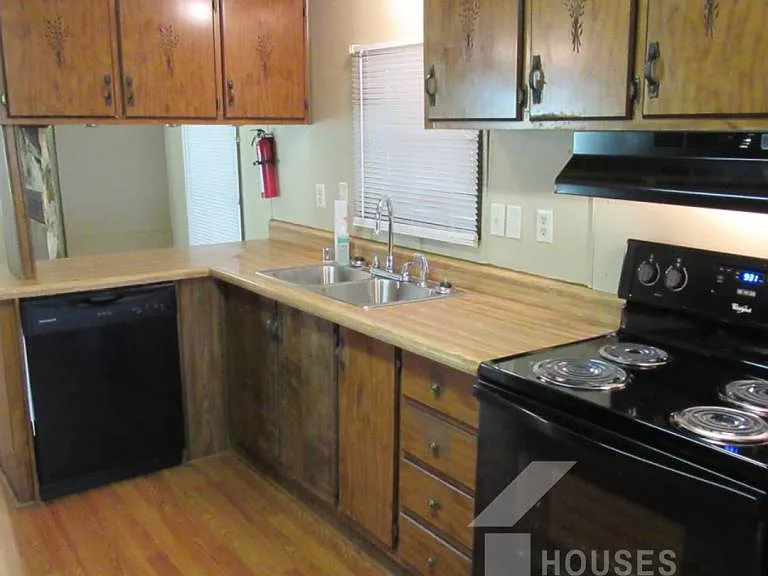 315 Old Dunham Bridge Rd — Photo 4
