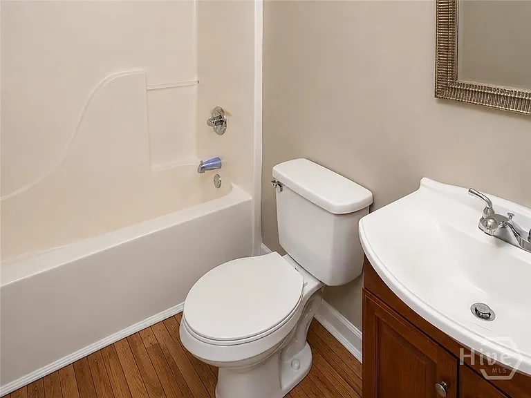 312 N Jefferson St NE — Photo 9