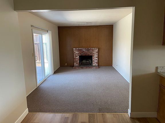 3rd image of 1709 Crater Lake Ave