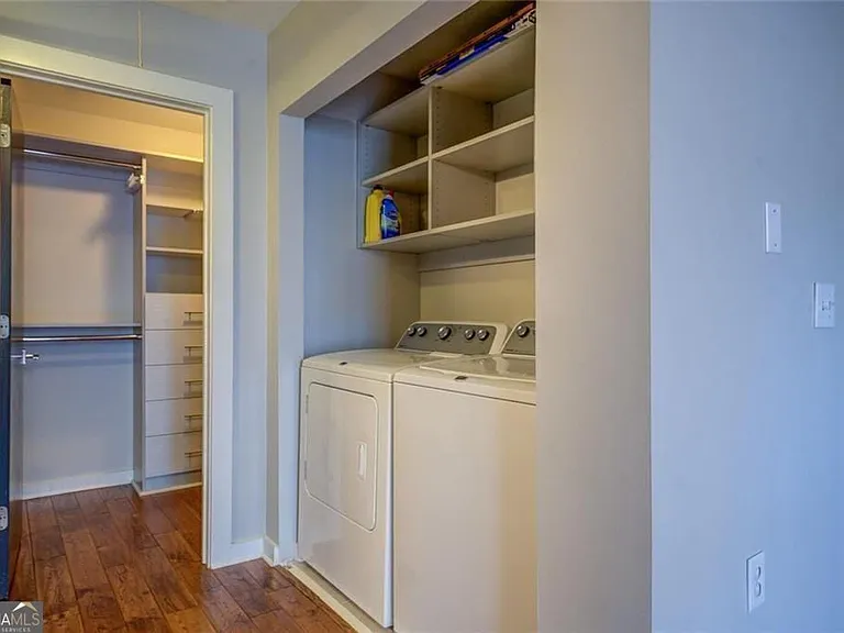 1250 Breuer Mews NW — Photo 16