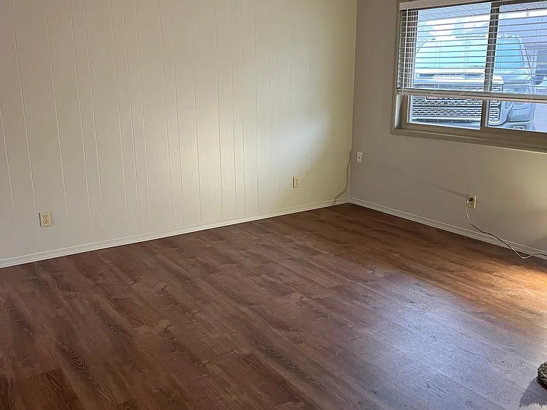 125 Curtis St NE — Photo 8
