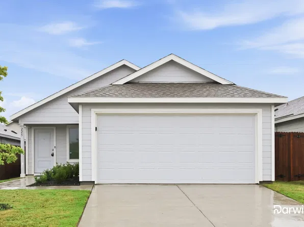 225 Poplar Pl, Wilmer, TX 75172