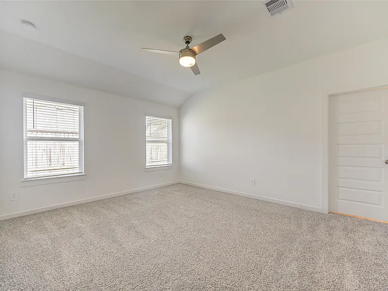 2732 Misty Elm Ln — Photo 34