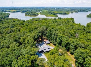 8323 Adams Farm Rd, Randleman, NC 27317