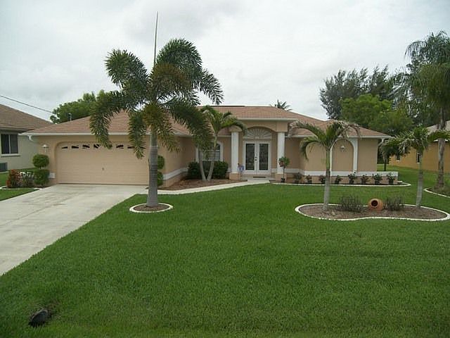 1st image of 124 SE 23rd St