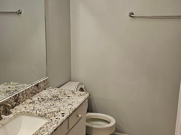 5th image of 2121 Fountain View Dr E #E-82