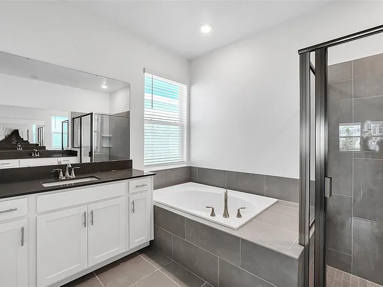 5768 Stephens Rd — Photo 29
