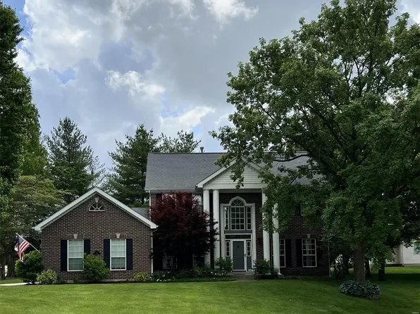 6 7th Fairway Ct, Belleville, IL 62220