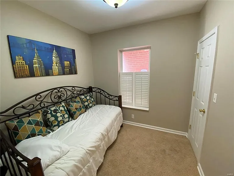 5375 Pershing Ave #1E — Photo 25