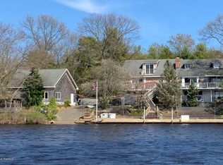 35 Division St, Brick, NJ 08724