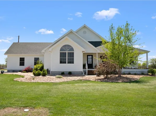 775 NW County Road 11002 Rd, Adrian, MO 64720