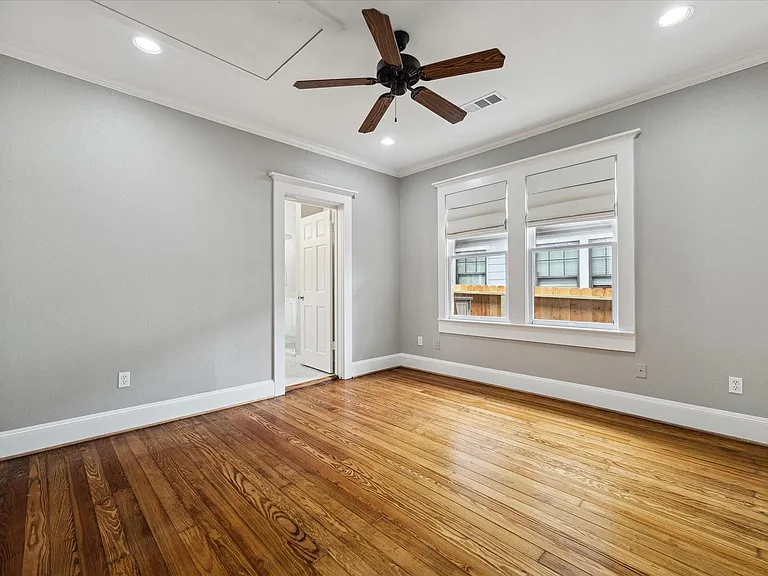 513 Northwood St #C — Photo 9