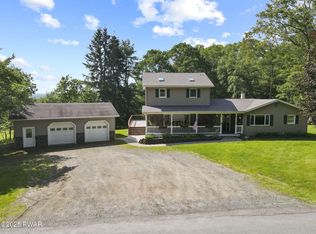 375 Welcome Lake Rd, Beach Lake, PA 18405