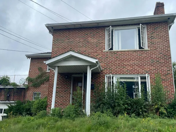 111 Westwood Dr, Beckley, WV 25801