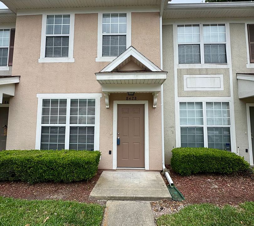 1st image of 8428 Thornbush Ct