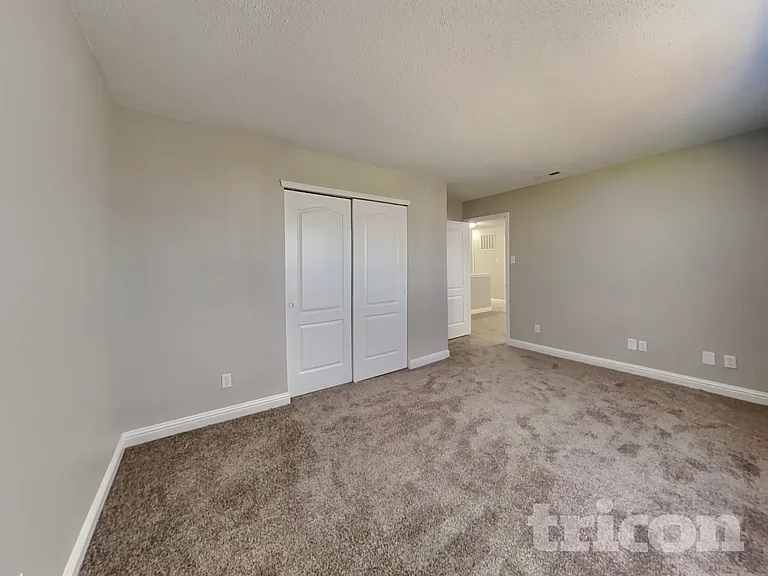 1840 Blackmore Dr — Photo 12